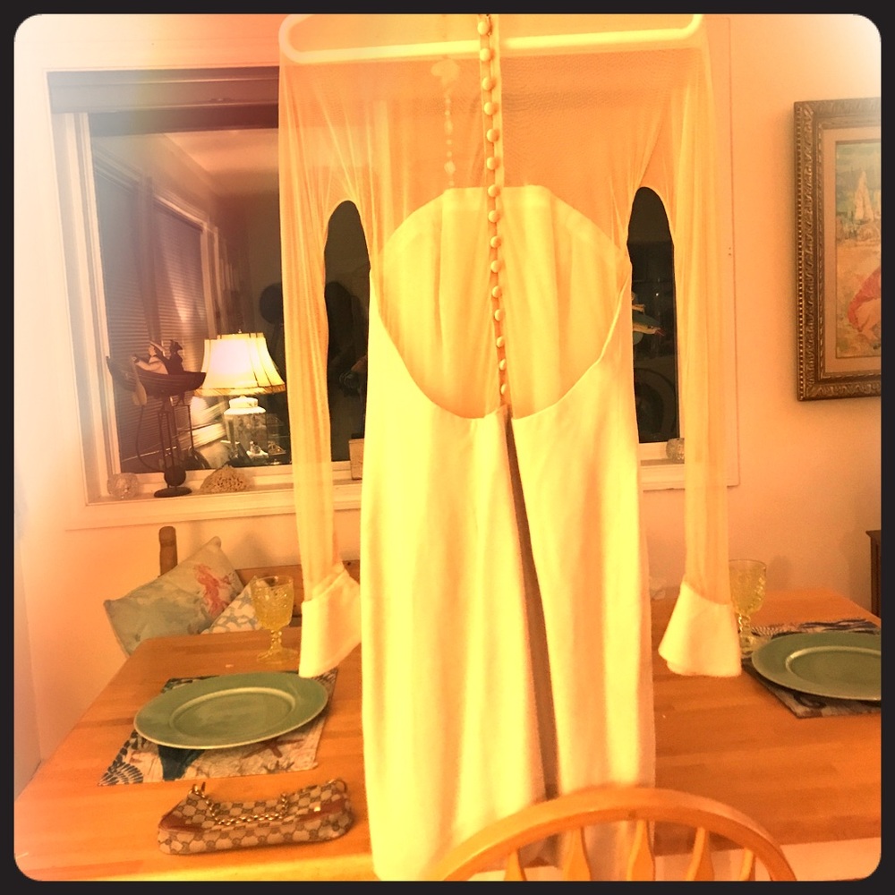 Vera wang original In good shape vintage